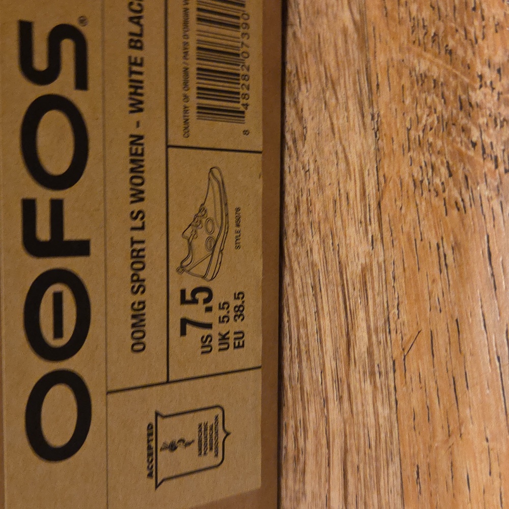 OOFOS - Picture 13 of 15